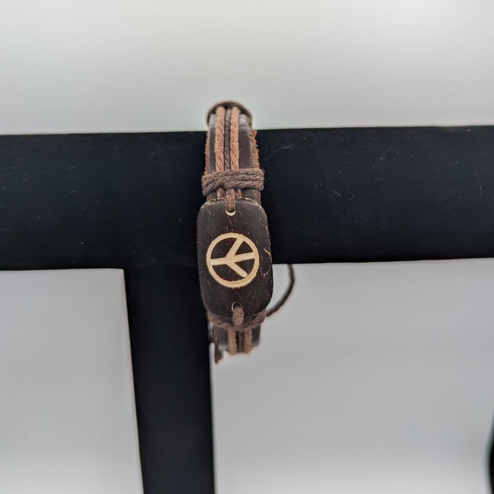 Peace sign bracelet